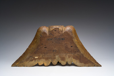 T&ecirc;te d'ange en ch&ecirc;ne sculpt&eacute; et polychrome, probablement d'Europe centrale, 18&egrave;me si&egrave;cle