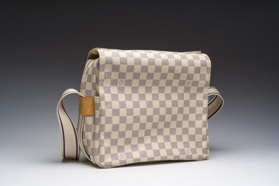 Sac bandouli&egrave;re Louis Vuitton 'Damier Azur Naviglio' avec agenda assorti, 21&egrave;me si&egrave;cle