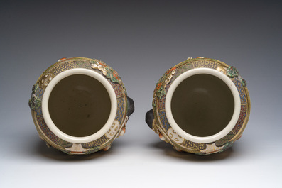 Collection vari&eacute;e en porcelaine Satsuma de Japon, e.a. une paire de vases &agrave; d&eacute;cor d'&eacute;l&eacute;phants en relief, 19&egrave;me/20&egrave;me si&egrave;cle