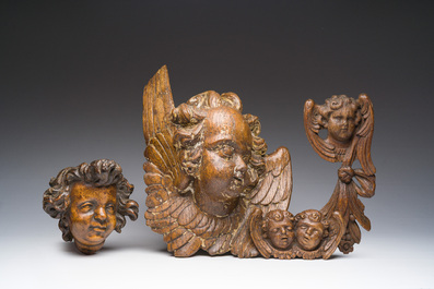 Quatre t&ecirc;tes d'angelots en bois sculpt&eacute;, 17&egrave;me si&egrave;cle et post&eacute;rieur