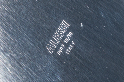 Michael Graves (1934-2015): Service &agrave; caf&eacute; et &agrave; th&eacute; de huit pi&egrave;ces en acier inoxydable avec la th&eacute;i&egrave;re 'Mod&egrave;le 9303', Alessi, Italie, ann&eacute;es 80
