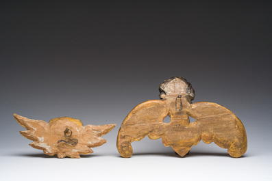 Trois t&ecirc;tes d'ange en bois dor&eacute; et polychrome, 18&egrave;me si&egrave;cle