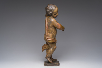 Putto en bois dor&eacute; et polychrome, 18&egrave;me si&egrave;cle