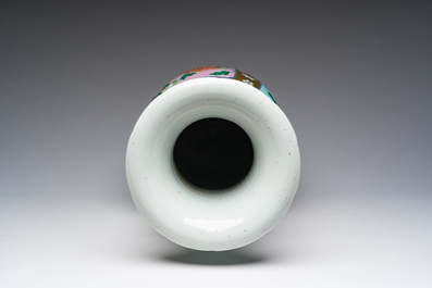 A Chinese capucin ground famille rose vase with pink and turquoise panels with floral design, 19th C.