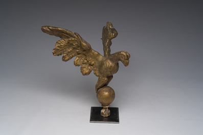 Sculpture du Saint-Esprit en bois dor&eacute; et sculpt&eacute;, 19&egrave;me si&egrave;cle