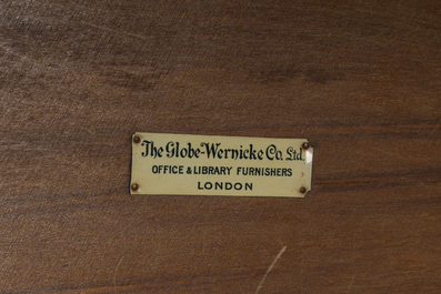 Biblioth&egrave;que modulaire en ch&ecirc;ne compos&eacute;e de cinq &eacute;l&eacute;ments, Globe Wernicke, Angleterre, d&eacute;but du 20&egrave;me si&egrave;cle