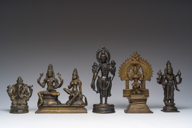 Cinq sculptures votives en bronze, Inde, 19&egrave;me/20&egrave;me si&egrave;cle