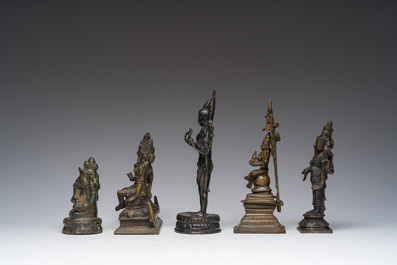 Cinq sculptures votives en bronze, Inde, 19&egrave;me/20&egrave;me si&egrave;cle