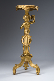 Table d'appoint en bois sculpt&eacute; et dor&eacute; &agrave; d&eacute;cor d'un homme-poisson, Italie, 19&egrave;me si&egrave;cle