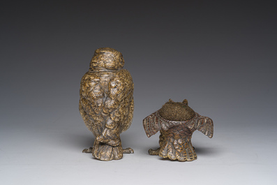Franz Xaver Bergmann (1861-1936): Twee Weense polychroom koud beschilderde bronzen modellen van uilen, 19de/20ste eeuw
