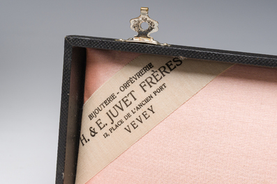 M&eacute;nag&egrave;re de 12 pi&egrave;ces, Christofle, France, et deux couteaux &agrave; beurre &agrave; manches en argent, Allemagne, 20&egrave;me si&egrave;cle