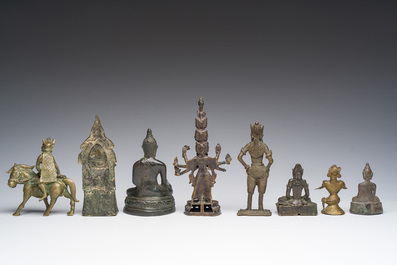 Collection vari&eacute;e de sculptures votives bouddhistes en bronze, Asie du Sud-Est, 19&egrave;me/20&egrave;me si&egrave;cle