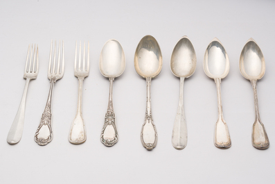 Collection vari&eacute;e de couverts en argent et m&eacute;tal argent&eacute;, styles et origines diverses, Wolfers, Delheid, Allemagne, etc., 19&egrave;me/20&egrave;me si&egrave;cle