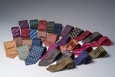 A varied collection of thirty silk ties, a.o. Luca Franzini, Dormeuil, Pitti-Uomo, Michelsons, etc., 20th C.