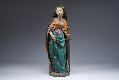 Grande sculpture en bois de tilleul polychrome repr&eacute;sentant sainte Catherine d'Alexandrie, Allemagne du Sud, vers 1540