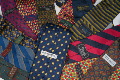 A varied collection of thirty silk ties, a.o. Luca Franzini, Dormeuil, Pitti-Uomo, Michelsons, etc., 20th C.