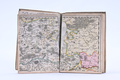 Album de cartes composites &agrave; l'usage des voyageurs, reliure en cuir de veau, e.a. de Wit, Visscher, Frickx, 18&egrave;me si&egrave;cle