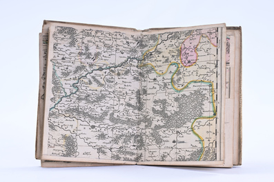 Album de cartes composites &agrave; l'usage des voyageurs, reliure en cuir de veau, e.a. de Wit, Visscher, Frickx, 18&egrave;me si&egrave;cle