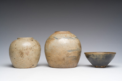 Collection vari&eacute;e en gr&egrave;s porcelaineux, Chine et Japon, Song et post&eacute;rieur