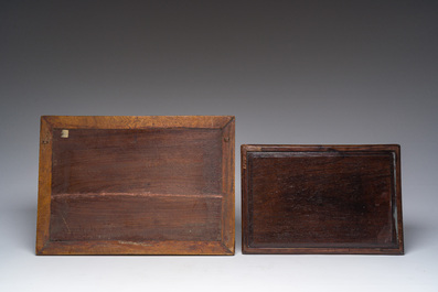 Een diverse collectie Chinese houten objecten en een Shou Lao sculptuur in hoorn, 19de/20ste eeuw