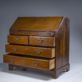 Secr&eacute;taire en ch&ecirc;ne avec int&eacute;rieur, Angleterre, 18&egrave;me si&egrave;cle