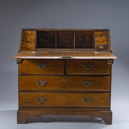 Secr&eacute;taire en ch&ecirc;ne avec int&eacute;rieur, Angleterre, 18&egrave;me si&egrave;cle