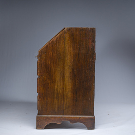 Secr&eacute;taire en ch&ecirc;ne avec int&eacute;rieur, Angleterre, 18&egrave;me si&egrave;cle