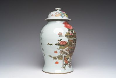 Vase couvert en porcelaine de Chine qianjiang cai &agrave; d&eacute;cor d'antiquit&eacute;s, 19&egrave;me/20&egrave;me si&egrave;cle