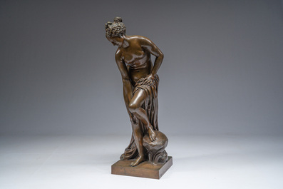 Eug&egrave;ne Cornu (1827-1899): V&eacute;nus sortant du bain ou La baigneuse, bronze &agrave; patine brune