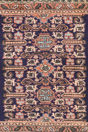 Twee Perzische Bakhtiar en Ardebil tapijten met floraal decor, wol op katoen, 20ste eeuw