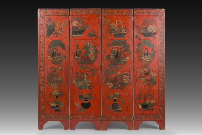 Paravent &agrave; 4 panneaux en laque polychrome, Chine, 19&egrave;me/20&egrave;me si&egrave;cle