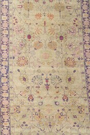 Een Perzisch Tabriz 'Haji Jalili' tapijt met floraal decor, wol op katoen, vroeg 20ste eeuw