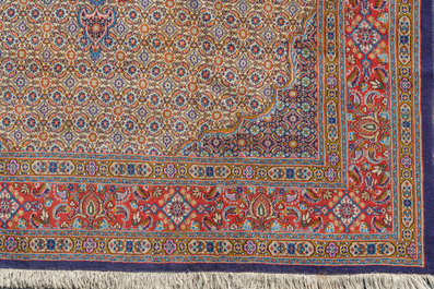 A Persian Moud rug with floral design, wool on cotton, 20th C.