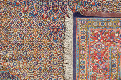 A Persian Moud rug with floral design, wool on cotton, 20th C.