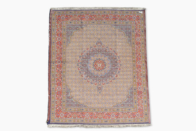 A Persian Moud rug with floral design, wool on cotton, 20th C.