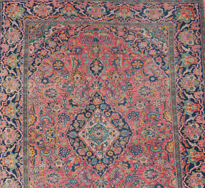 A Persian Keshan (Kashan) rug with floral design, wool on cotton, first half 20th C.