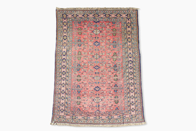 A Persian Ardebil rug with floral design, wool on cotton, mid 20th C.