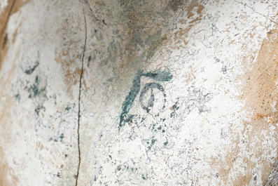 Paire de figurine en bois patin&eacute; repr&eacute;sentant des porteurs de gong, Birmanie, 19&egrave;me si&egrave;cle