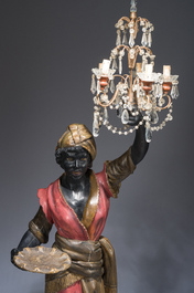 Grande paire de torch&egrave;res dites 'Aux Maures' &agrave; cinq lumi&egrave;res en bois sculpt&eacute; et polychrom&eacute;, Italie, Venise, vers 1900