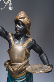 Grande paire de torch&egrave;res dites 'Aux Maures' &agrave; cinq lumi&egrave;res en bois sculpt&eacute; et polychrom&eacute;, Italie, Venise, vers 1900