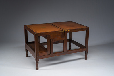 Escalier de biblioth&egrave;que en acajou rev&ecirc;tue de cuir et transformable en table d'appoint, Angleterre, &eacute;poque victorienne, vers 1900