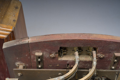 Machine &agrave; sous 'Votre Ligne' en bois &agrave; pr&eacute;dire l'avenir, 'La Gitane-Gypsy', Bussoz, France, ann&eacute;es 30