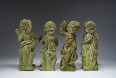 Quatre putti musiciens en pierre reconstitu&eacute;e, 20&egrave;me si&egrave;cle