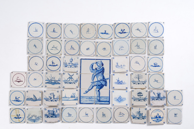 172 carreaux en fa&iuml;ence de Delft en bleu, blanc et mangan&egrave;se &agrave; divers sujets, Pays-Bas, 17&egrave;me/19&egrave;me si&egrave;cle