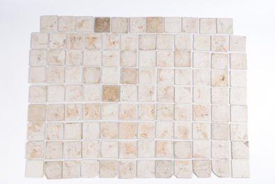 105 carreaux en fa&iuml;ence de Delft dits 'de tortue', 18&egrave;me si&egrave;cle