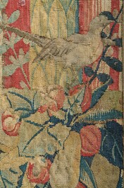 Trois fragments de tapisseries murales &agrave; d&eacute;cor floral, d'oiseaux et de personnages, Flandres, 17&egrave;me si&egrave;cle