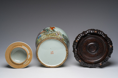 Zes Chinese famille rose en qianjiang cai vazen met floraal en figuratief decor, 19de/20ste eeuw