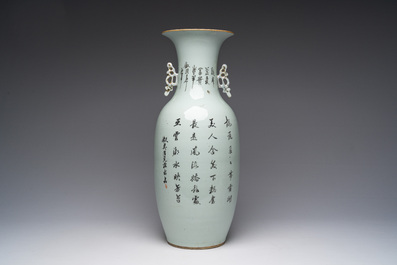 Drie Chinese famille verte borden met paleissc&egrave;nes en een famille rose vaas met dames in een paleistuin, 19de/20ste eeuw