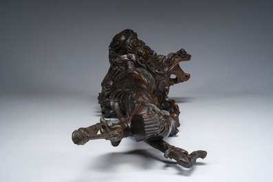 Grand figure d'un immortel en bois sculpt&eacute;, Meiji, 19&egrave;me/20&egrave;me si&egrave;cle