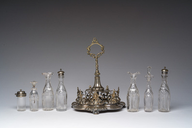 Collection vari&eacute;e de vaisselle en verre, m&eacute;tal argent&eacute; et c&eacute;ramique, Angleterre, 19&egrave;me/20&egrave;me si&egrave;cle